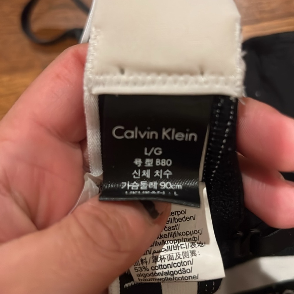 Calvin Klein Bralette - Picture 2 of 3